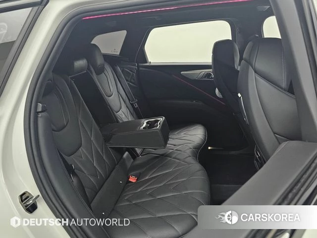 BMW XM (G09) 2023 Белый из Кореи, фото 4