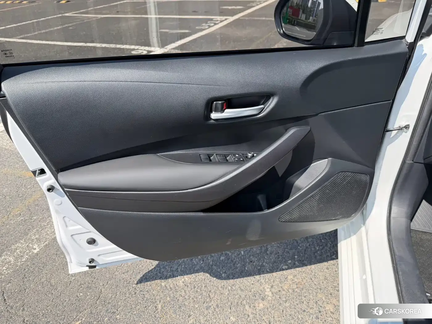 Toyota Corolla 2022 Белый из Китая, фото 4
