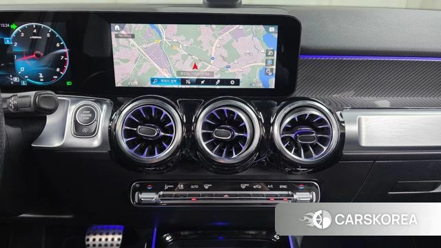 Mercedes-Benz GLB-Class X247 2022 Белый из Кореи, фото 4