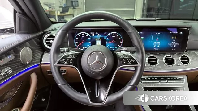 Mercedes-Benz E-Class W213 2022 Белый из Кореи, фото 4