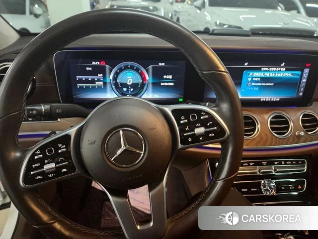 Mercedes-Benz E-Class W213 2019 Белый из Кореи, фото 4