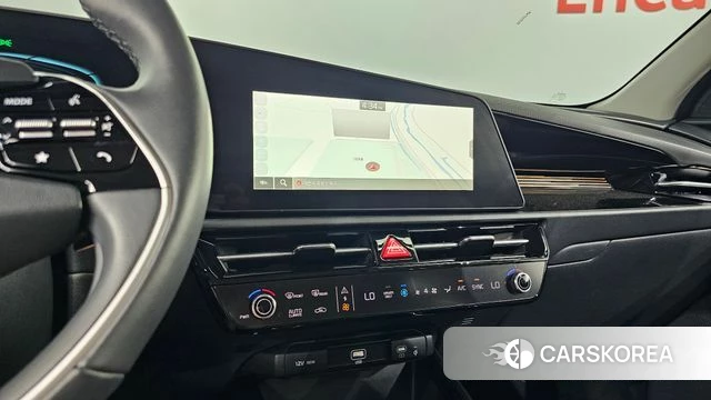 Kia Di Ol Nu Niro 2023 Белый из Кореи, фото 4