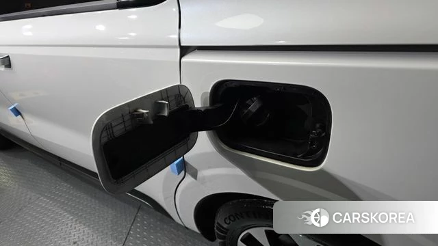 Kia Carnival 4th generation 2023 Белый из Кореи, фото 4