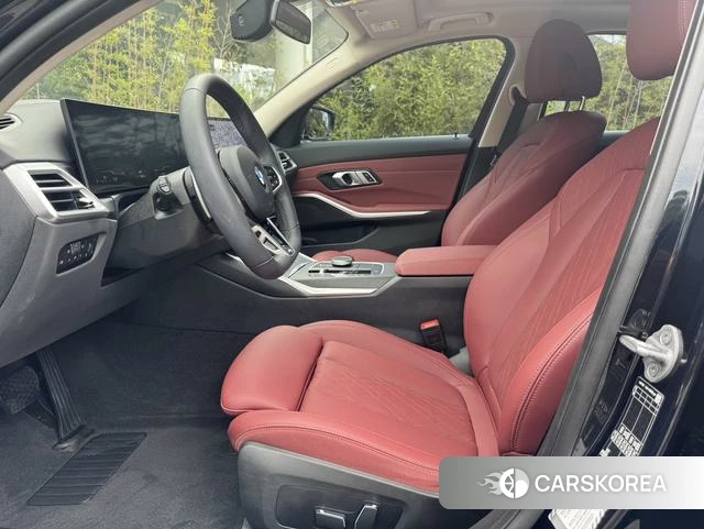 BMW 3 series 2025 Черный из Китая, фото 4
