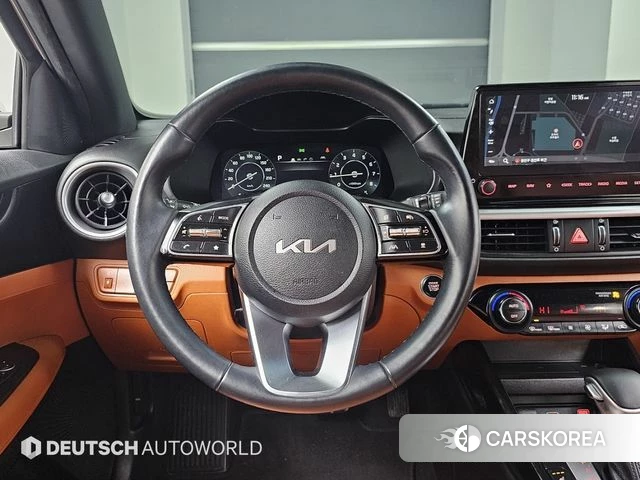 Kia The New K3 2nd generation 2021 Белый из Кореи, фото 4