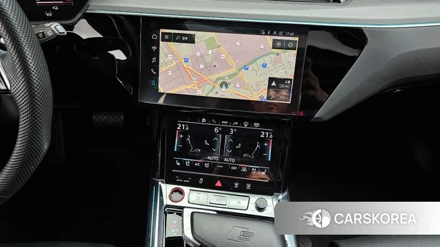 Audi e-Tron 2023 Черный из Кореи, фото 4