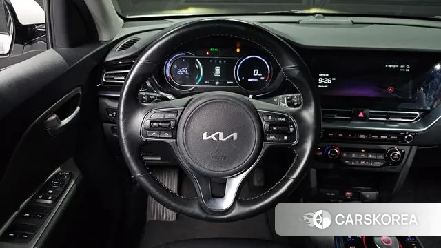 Kia Niro Plus 2022 Белый из Кореи, фото 4