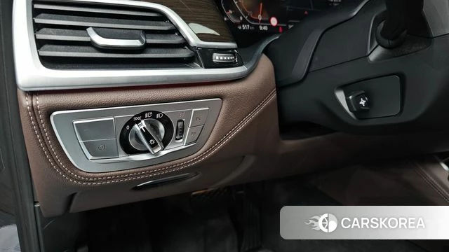 BMW 7 Series (G11) 2020 Черный из Кореи, фото 4