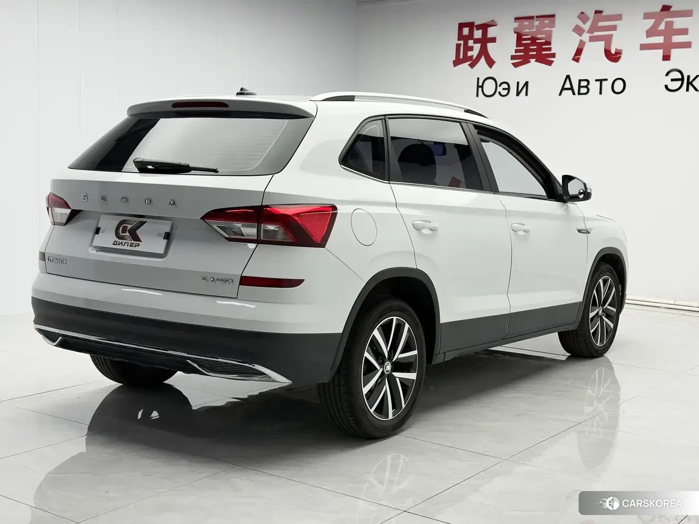 Skoda Komick 2023 Белый из Китая, фото 4