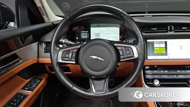 Jaguar XF (X260) 2019 Черный из Кореи, фото 4