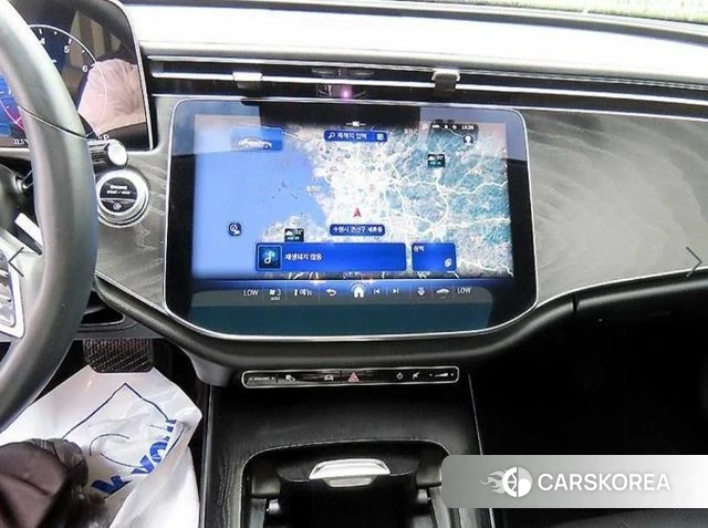 Mercedes-Benz E-Class W214 2024 Серебристо-серый из Кореи, фото 4
