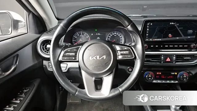 Kia The New K3 2nd generation 2021 Белый из Кореи, фото 4