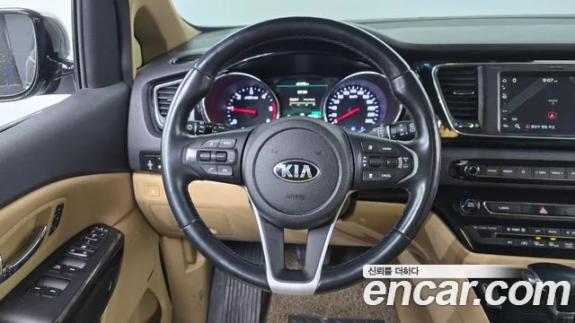 Kia The New Carnival 2018 Черный из Кореи, фото 4