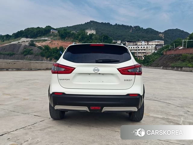 Nissan Qashqai 2022 Белый из Китая, фото 4