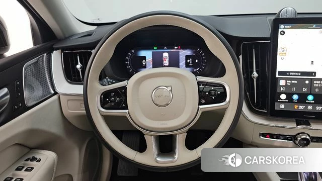 Volvo XC60 second Generation 2026 Серебристо-серый из Кореи, фото 4