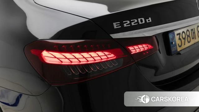 Mercedes-Benz E-Class W213 2022 Черный из Кореи, фото 4