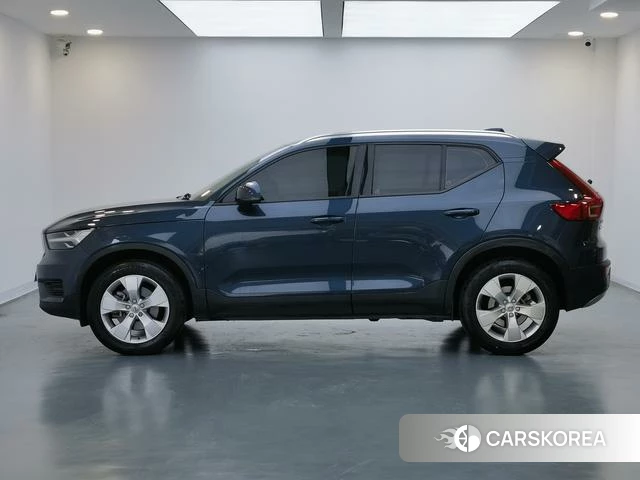 Volvo XC40 2021 Синий из Китая, фото 4