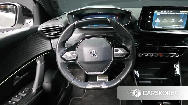 Peugeot e-2008 second generation 2023 Белый из Кореи, фото 4