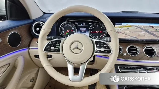 Mercedes-Benz E-Class W213 2019 Серебристо-серый из Кореи, фото 4