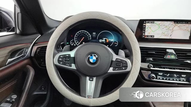 BMW 5 Series (G30) 2019 Черный из Кореи, фото 4