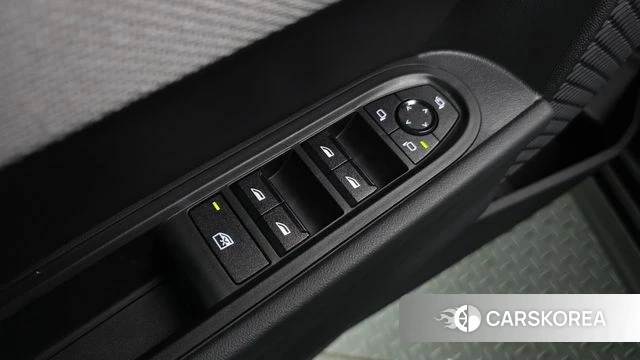 Mini Cooper S 4th Generation 2024 Черный из Кореи, фото 4
