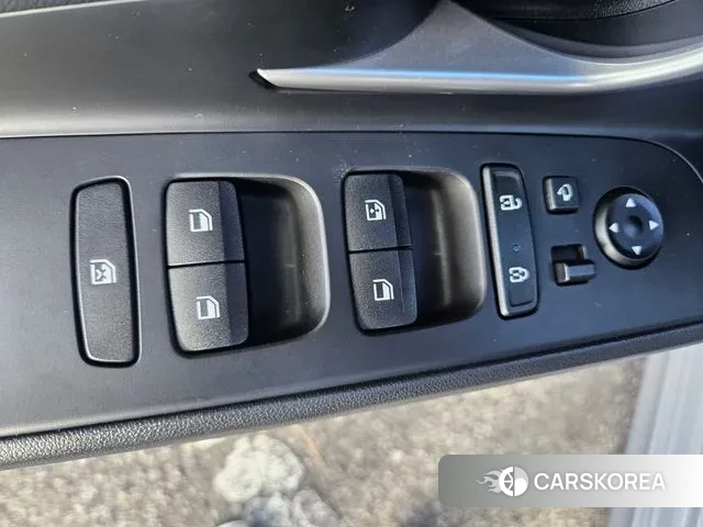 Hyundai The New Avante (CN7) 2022 Серебристо-серый из Кореи, фото 4