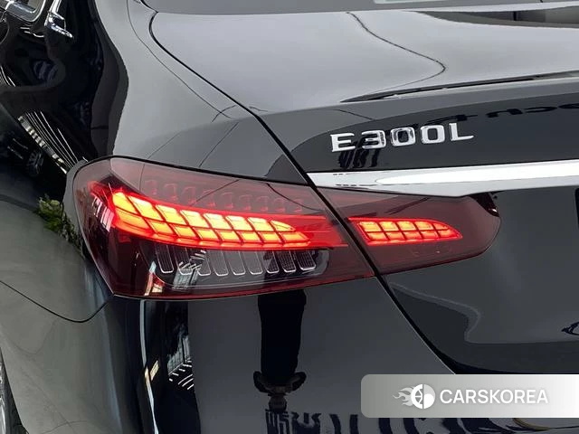 Mercedes-Benz E-class 2022 Черный из Китая, фото 4