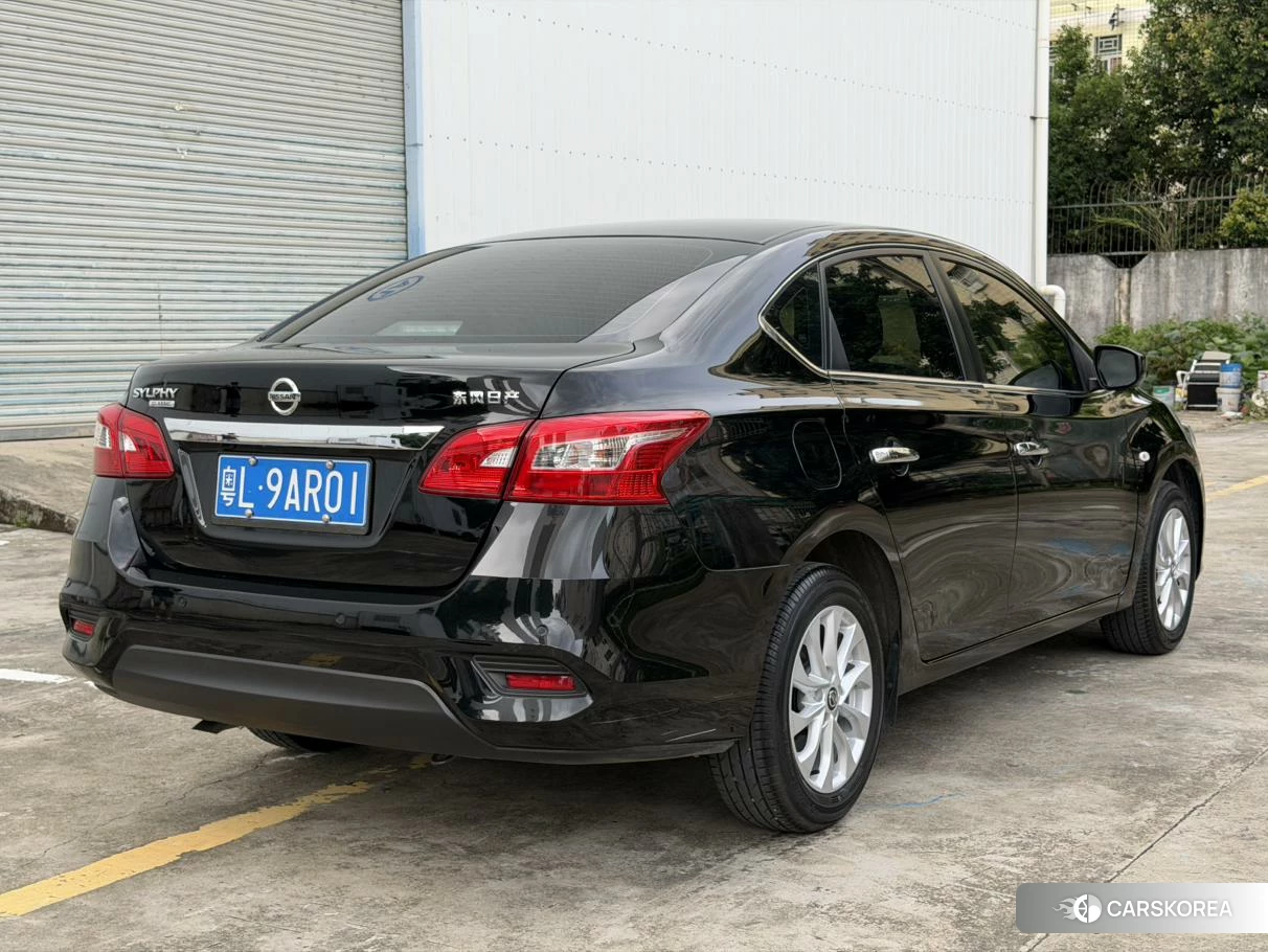 Nissan Xuan Yi 2024 Черный из Китая, фото 4