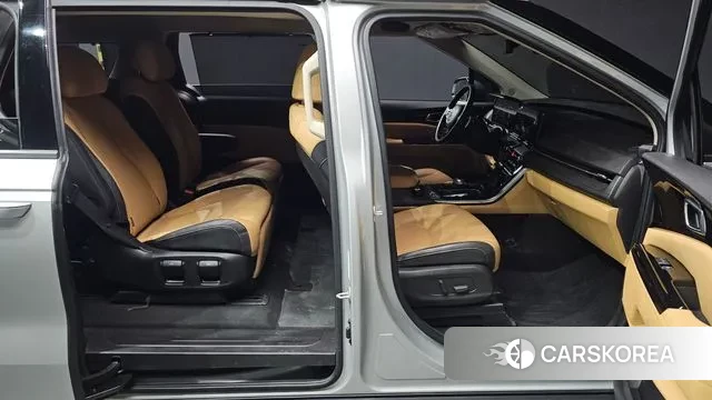 Kia Carnival 4th generation 2021 Серебряный из Кореи, фото 4