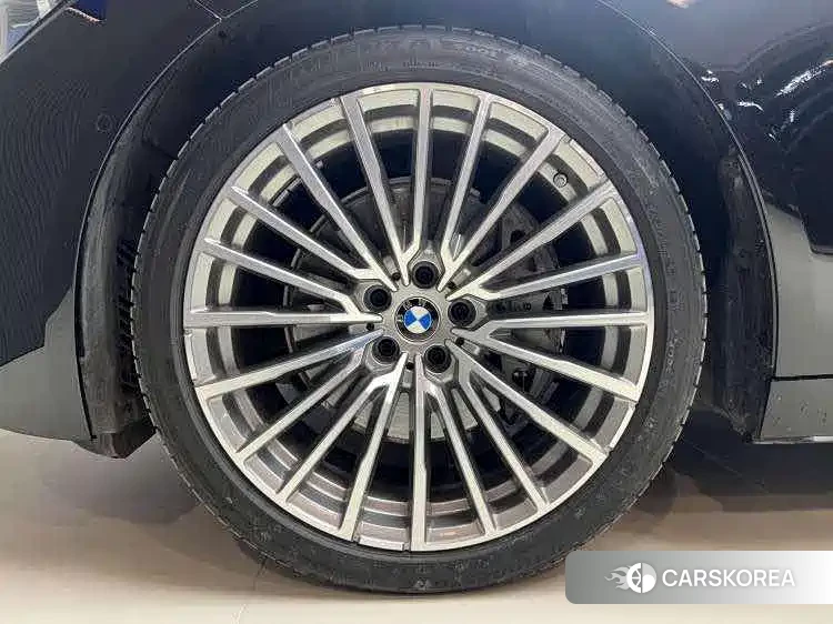 BMW 7 series 2019 Черный из Китая, фото 4