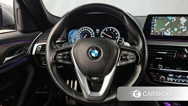 BMW 5 Series (G30) 2018 Серый из Кореи, фото 4