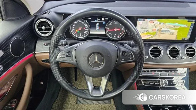 Mercedes-Benz E-Class W213 2018 Белый из Кореи, фото 4
