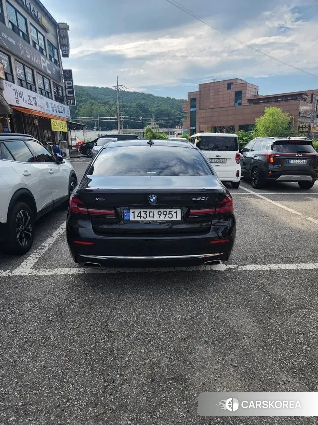 BMW 5 Series (G30) 2023 Черный из Кореи, фото 4