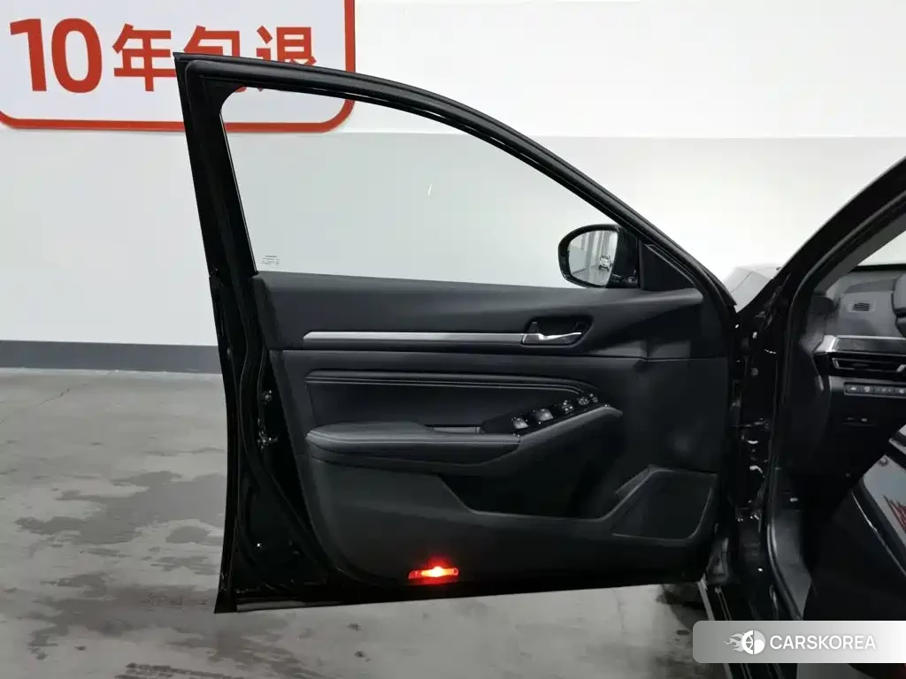Nissan Altima 2024 Черный из Китая, фото 4