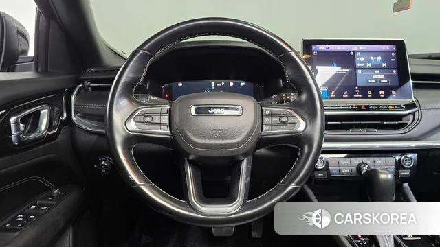 Jeep Compass 2nd Generation 2022 Черный из Кореи, фото 4