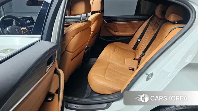 BMW 5 Series (G30) 2020 Белый из Кореи, фото 4