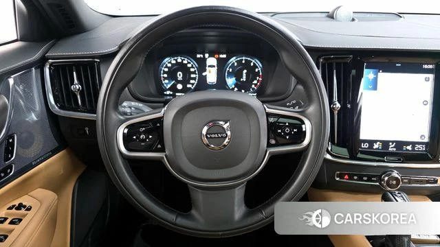 Volvo V90 Cross-Country 2018 Серебряный из Кореи, фото 4
