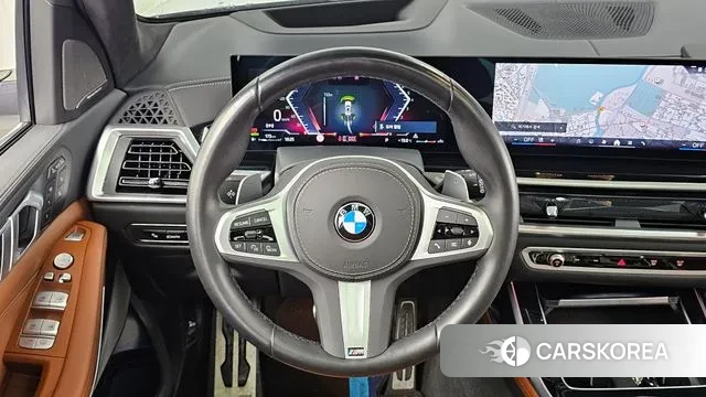 BMW X7 (G07) 2023 Белый из Кореи, фото 4