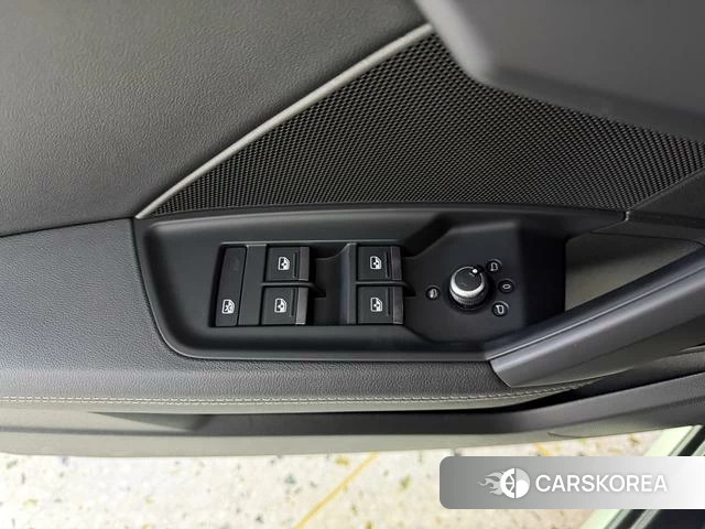 Audi A3 2022 Темно-серый из Китая, фото 4