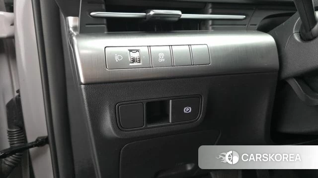 Hyundai Kona (SX2) 2023 Серебристо-серый из Кореи, фото 4