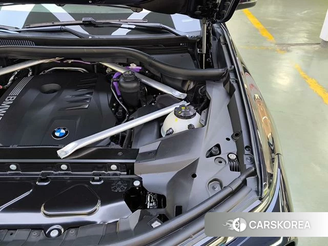 BMW X7 2024 Черный из Китая, фото 4