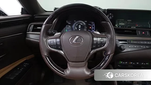 Lexus ES300h 7th generation 2018 Песочный из Кореи, фото 4