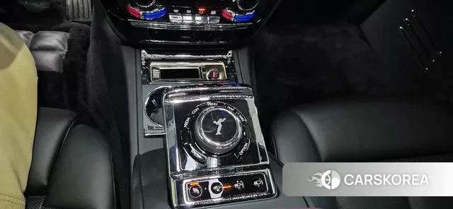 Rolls-Royce Phantom 2024 Черный из Кореи, фото 4