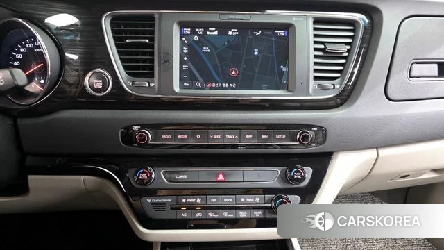 Kia The New Carnival 2018 Серый из Кореи, фото 4