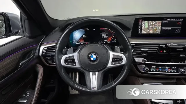 BMW 5 Series (G30) 2020 Серебристо-серый из Кореи, фото 4