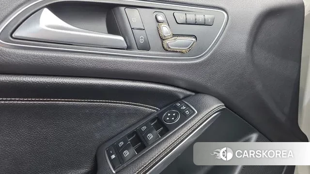 Mercedes-Benz GLA-Class X156 2018 Белый из Кореи, фото 4