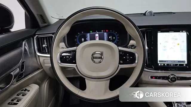 Volvo S90 2023 Черный из Кореи, фото 4