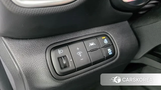 Hyundai Venue 2021 Белый из Кореи, фото 4