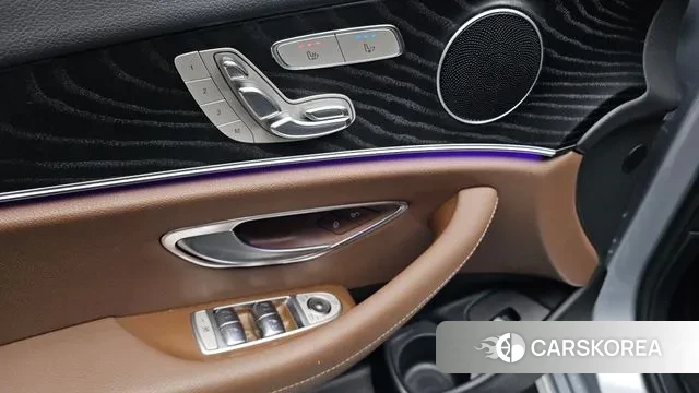 Mercedes-Benz E-Class W213 2022 Белый из Кореи, фото 4