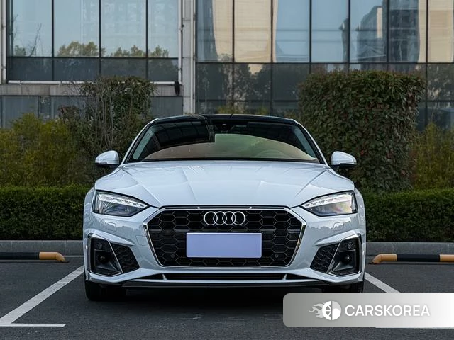 Audi A5 2023 Белый из Китая, фото 4